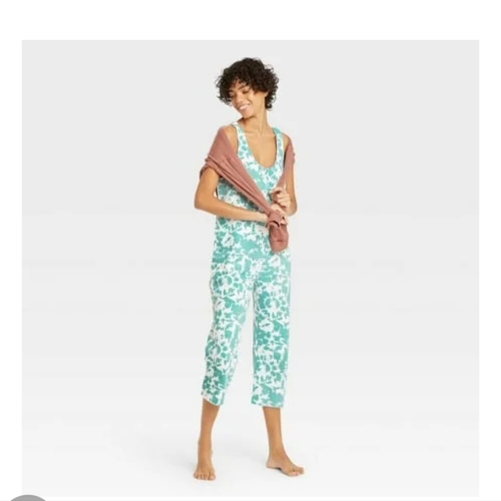 Colsie Cropped Capri Jumper Pants Raw Hem Light Teal Color Small